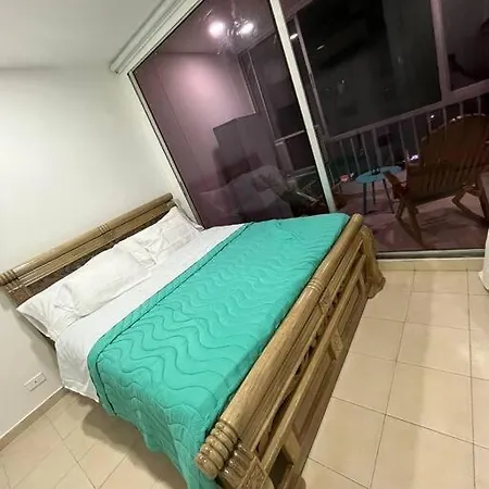 Hermoso Apartamento En El Laguito Apartamento