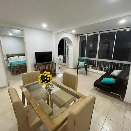 Hermoso Apartamento En El Laguito Apartamento *